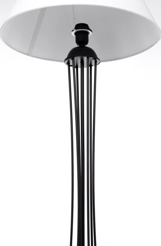 Lámpara de pie con campana blanca y base de metal en negro