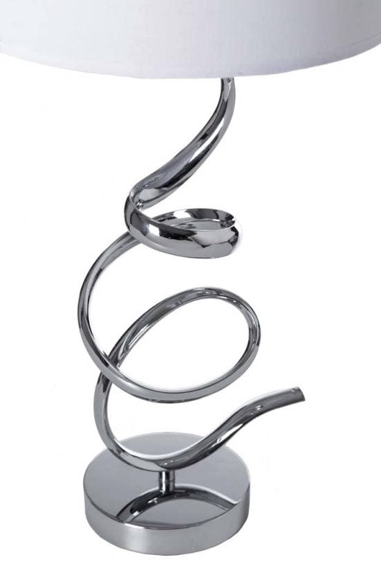 Lámpara de pie con metal efecto martillado y campana en color blanco detalle
