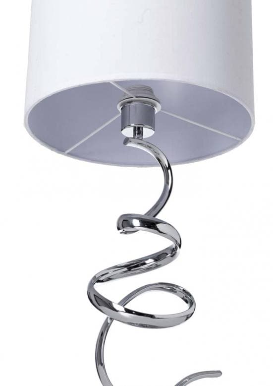 Lámpara de pie con metal efecto martillado y campana en color blanco