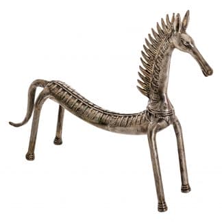 Figura caballo, en color plata envejecido, de estilo contemporáneo. Fabricado en latón.