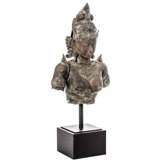 Figura Balinesa, en color Cobre, de Estilo Oriental.Fabricado en Latón, Combinado Con Hierro.Producto Desmontable.