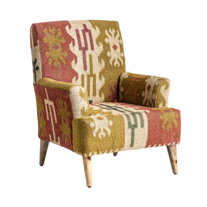 Sillón Sveta de estilo vintage fabricado en madera de mango en color tonos claros con acabado killim combinado con yute y poliéster.