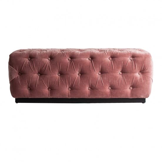 Pie de cama capitoné tardiano, en color rosa palo, de estilo shabby chic. Fabricado en madera de mango, combinado con terciopelo y espuma.