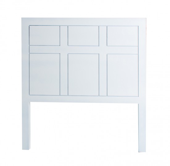 Cabezal rectangular albarca, en color blanco roto, de estilo shabby chic. Fabricado en madera de abeto.