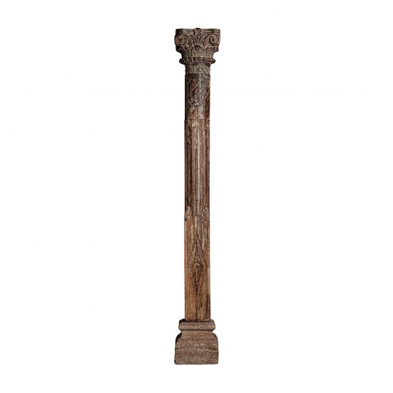 Columna baraka, en color marrón envejecido, de estilo étnico. Fabricado en madera de teka. Producto desmontable.