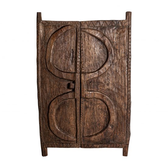 Puerta samsun, en color natural envejecido, de estilo étnico. Fabricado en madera de naga.