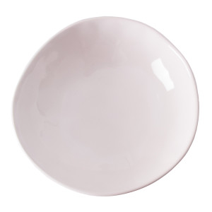 Plato Hondo paola de estilo clásico fabricado en porcelana en color blanco con acabado rugoso.