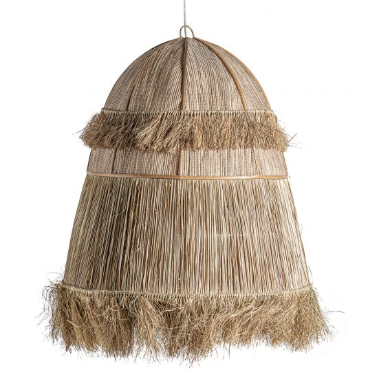 Lámpara de techo, en color marrón, de estilo boho. Fabricado en madera de coco, combinado con fibra natural.