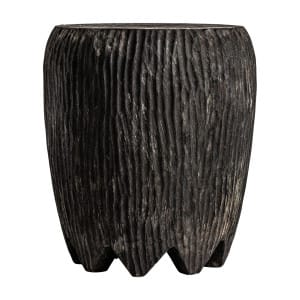 Mesa auxiliar Kepoi de estilo étnico, fabricado en madera suar en color negro con acabado envejecido.