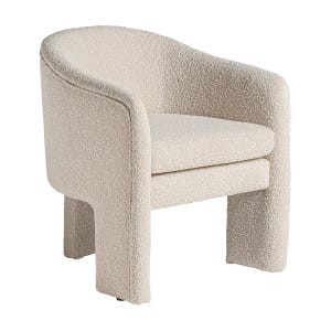 Sillón Prati bouclé de estilo colonial, fabricado en algodón bouclé en color blanco roto, combinado con madera de pino y espuma. Producto desenfundable.