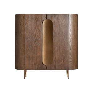 Armario Treignac de estilo art deco, fabricado en chapa de roble en color marrón con acabado teñido, combinado con madera dm y acero inoxidable en color oro con acabado mate. Producto desmontable.