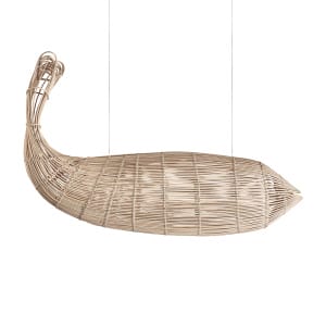 Lámpara de colgar Fish de estilo boho, fabricado en ratán en color marrón.