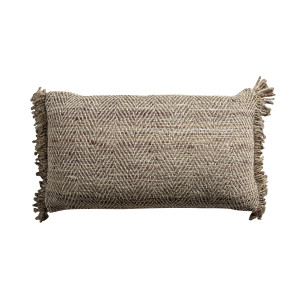 Cojín baruch de estilo boho, fabricado en algodón en color tonos en marrón con acabado jaspeado, combinado con viscosa y guata sintética. Producto desenfundable.