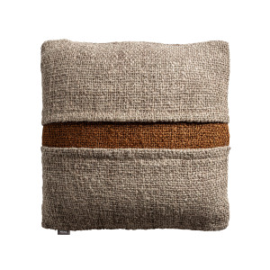 Cojín edris de estilo clásico, fabricado en algodón en color tonos en marrón, combinado con terciopelo en color beige con acabado liso y guata sintética. Producto desenfundable.