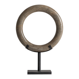 Figura decorativa de estilo nórdico, fabricado en mármol en color marrón, combinado con hierro en color negro.