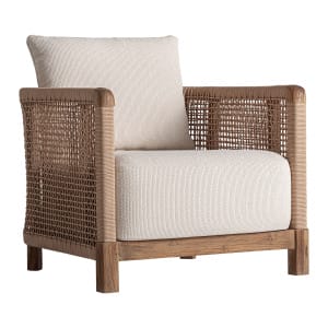 Sillón trena de estilo boho, fabricado en madera de teka reciclada en color marrón, combinado con polipropileno reciclado en color blanco. Producto desmontable.