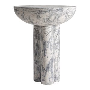 Mesa auxiliar Holtum de estilo contemporáneo, fabricado en terrazo en color gris.