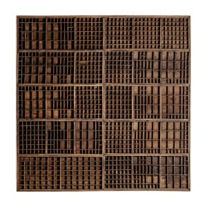 Panel decorativo Kashere de estilo étnico, fabricado en madera recuperada en color marrón con acabado natural.