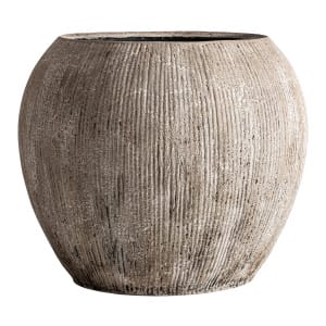Tinaja Byare de estilo clásico, fabricado en hormigón armado en color gris.