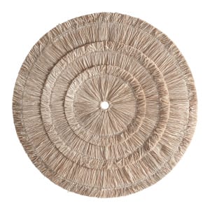 Panel decorativo Fauch de estilo boho, fabricado en fibra natural en color beige.