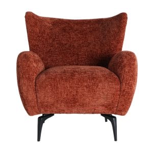 Sillón sarnen de estilo shabby chic, fabricado en poliéster en color marrón, combinado con latón en color negro con acabado mate y madera eucalipto.