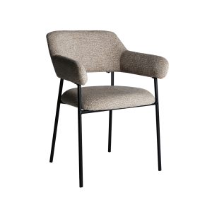 Silla Sarzay de estilo contemporáneo, fabricado en poliéster en color marrón claro con acabado jaspeado, combinado con hierro en color negro y madera dm. Producto desmontable.
