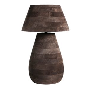 Lámpara de sobremesa rectangular volsted de estilo colonial, fabricado en madera de mango en color marrón.