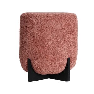 Reposapiés Lemuy de estilo contemporáneo, fabricado en poliéster en color rosa, combinado con madera de pino en color negro.