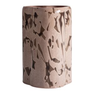 Mesa auxiliar Bisdom de estilo contemporáneo, fabricado en vidrio en color marrón claro.