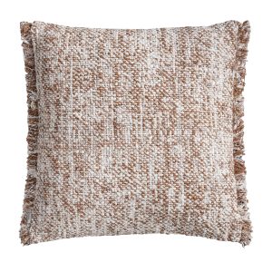 Cojín Aran de estilo contemporáneo, fabricado en algodón en color crema, combinado con lino en color marrón y guata sintética. Producto desenfundable.