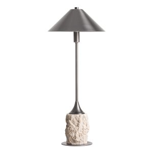 Lámpara de sobremesa Frangy de estilo contemporáneo, fabricado en mármol en color blanco, combinado con latón en color negro. Producto desmontable.