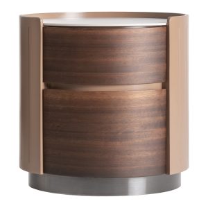 Mesita de noche Giswil de estilo art deco, fabricado en madera contrachapada en color marrón con acabado mate, combinado con chapa de eucalipto en color marrón claro con acabado barnizado y piedra sinterizada en color blanco con acabado mate. Pata de acero color plata.